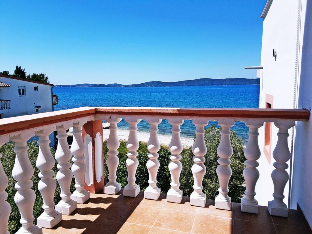 Ika Apartments Bibinje Luaran gambar