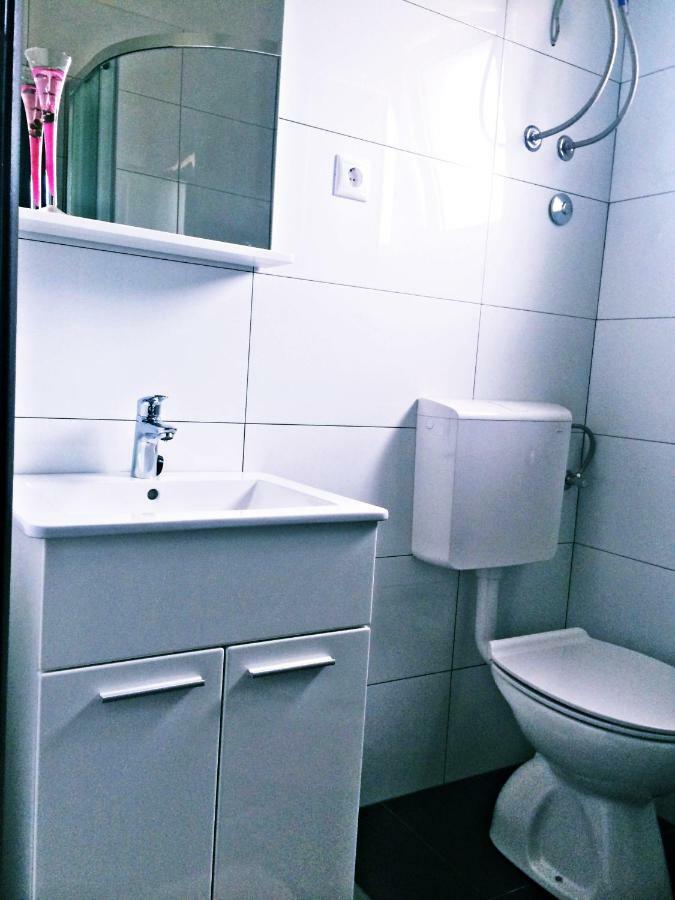 Ika Apartments Bibinje Luaran gambar