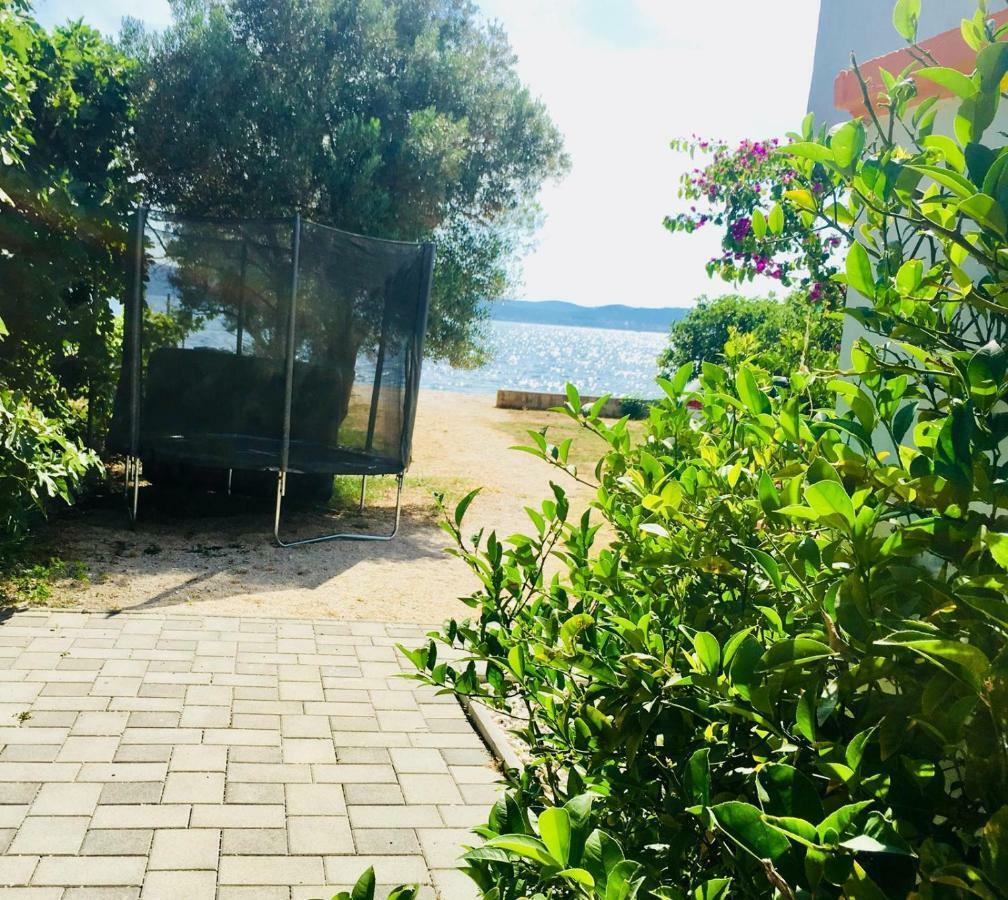 Ika Apartments Bibinje Luaran gambar